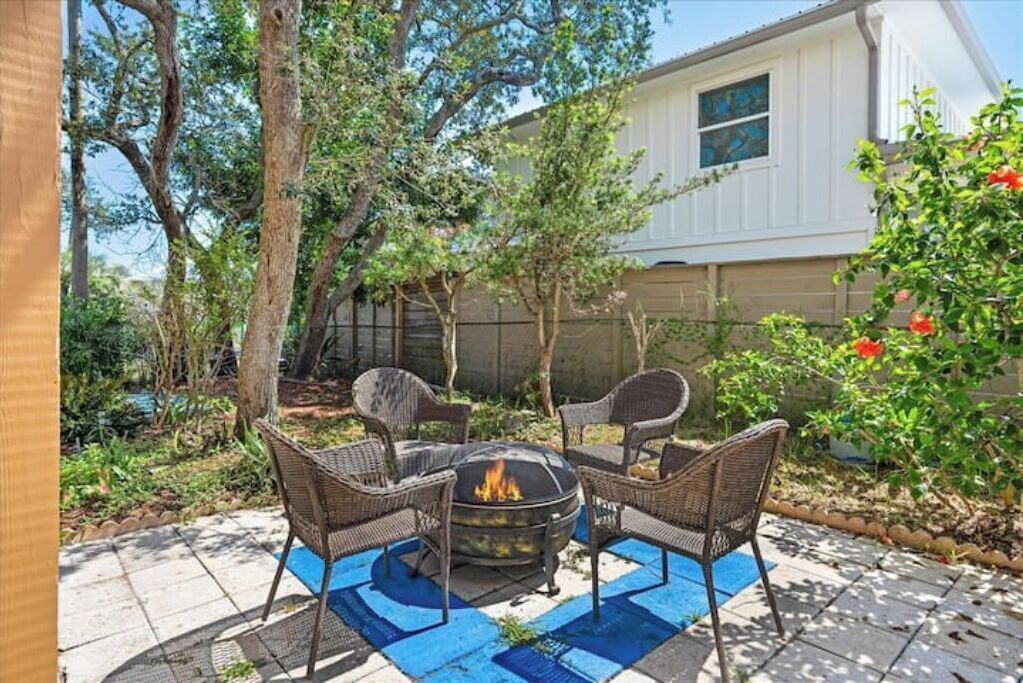 Photo of Patio Balcony in Butler Beach