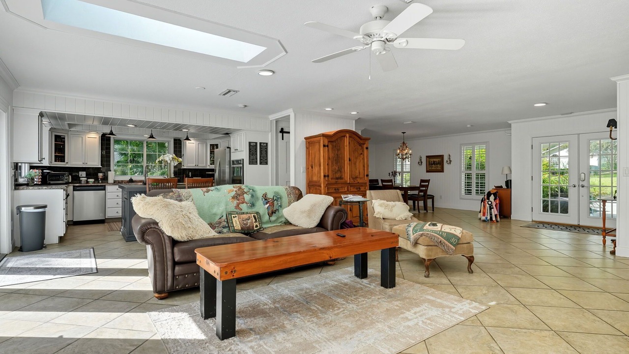 Photo of Livingroom in Fellowship