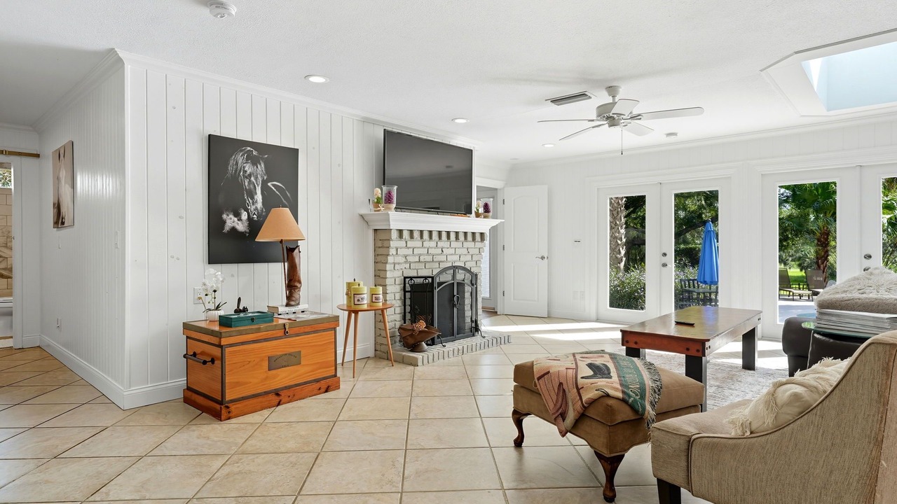 Photo of Livingroom in Fellowship
