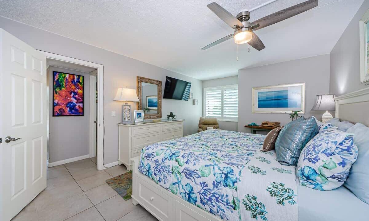Photo of Bedroom in Belleair Beach