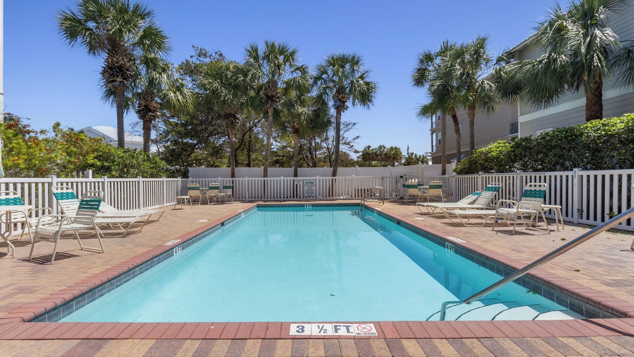 Photo of Outdoor in Emerald Waters Village