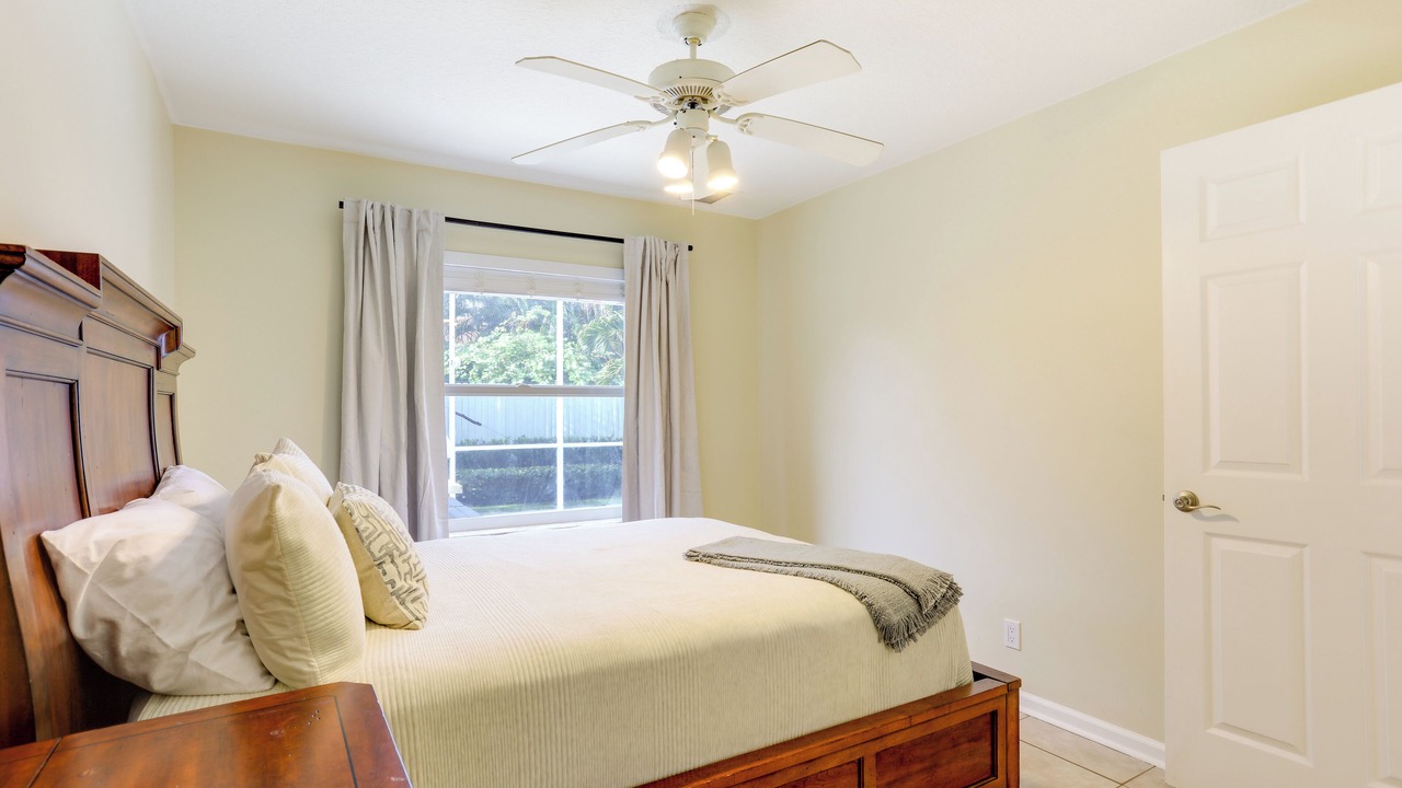 Photo of Bedroom in North Palm Beach Heights