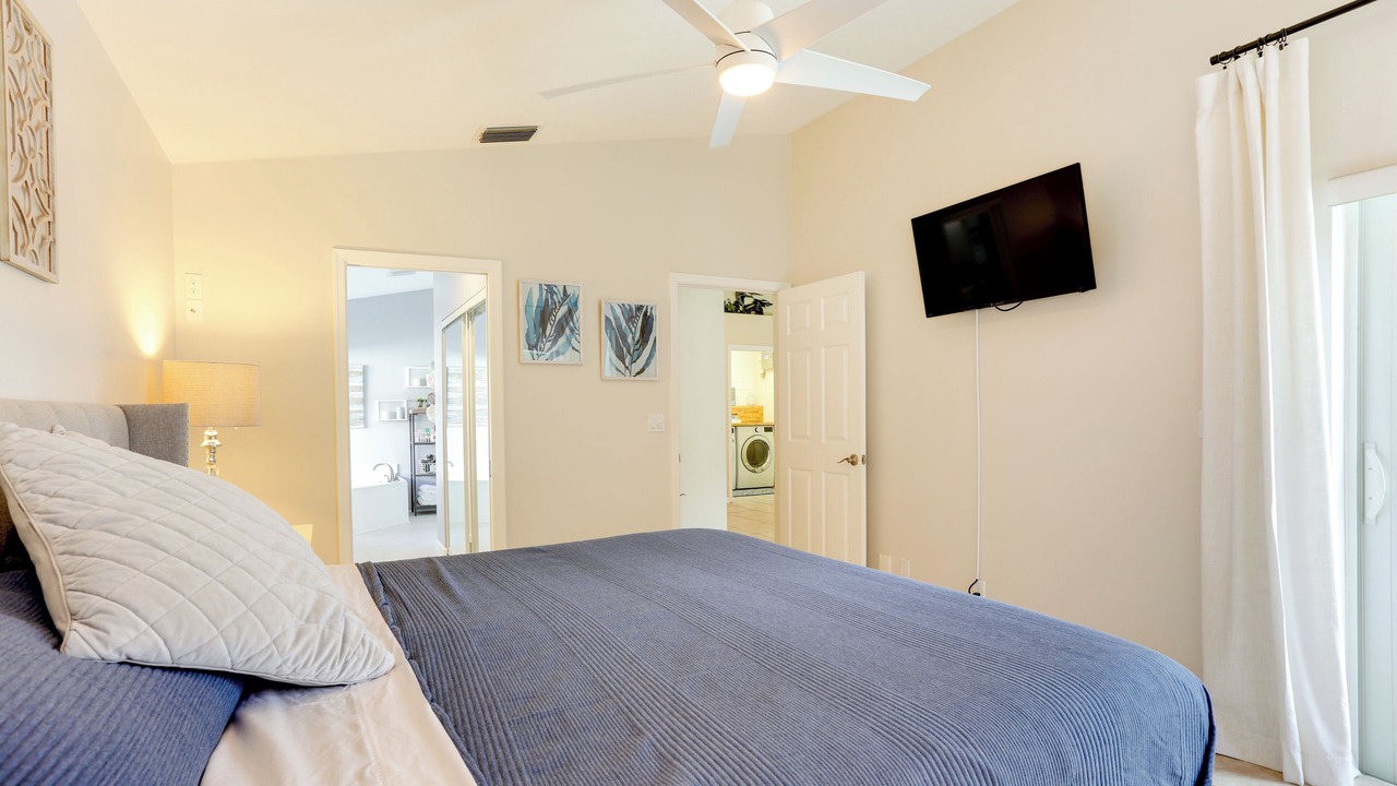 Photo of Bedroom in North Palm Beach Heights