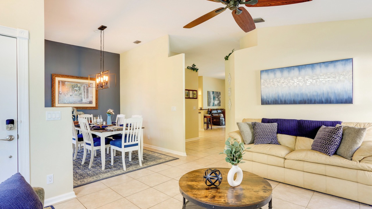 Photo of Livingroom in North Palm Beach Heights