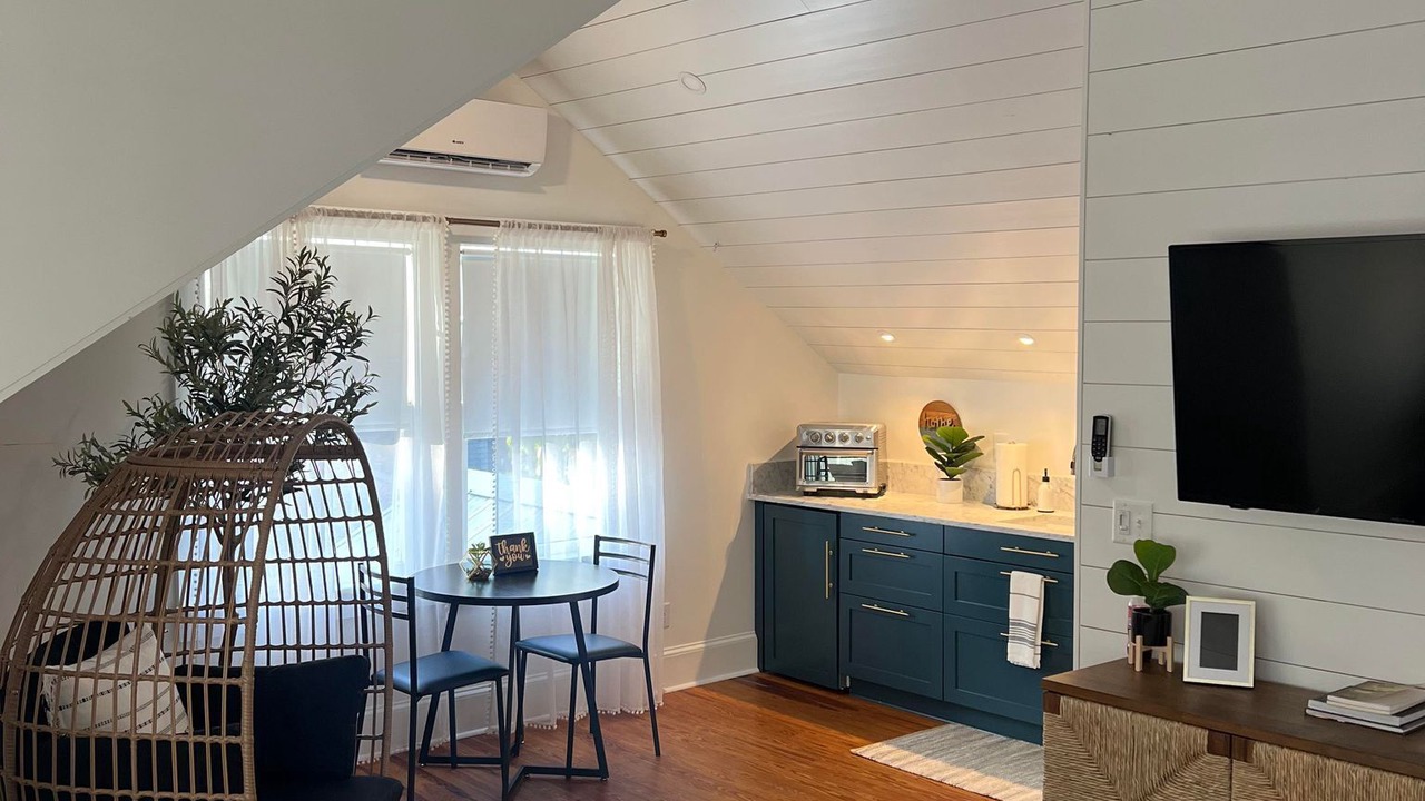 Photo of Bedroom in Downtown Historic District