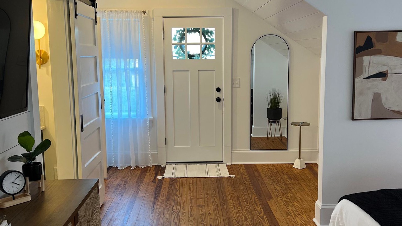 Photo of Bedroom in Downtown Historic District