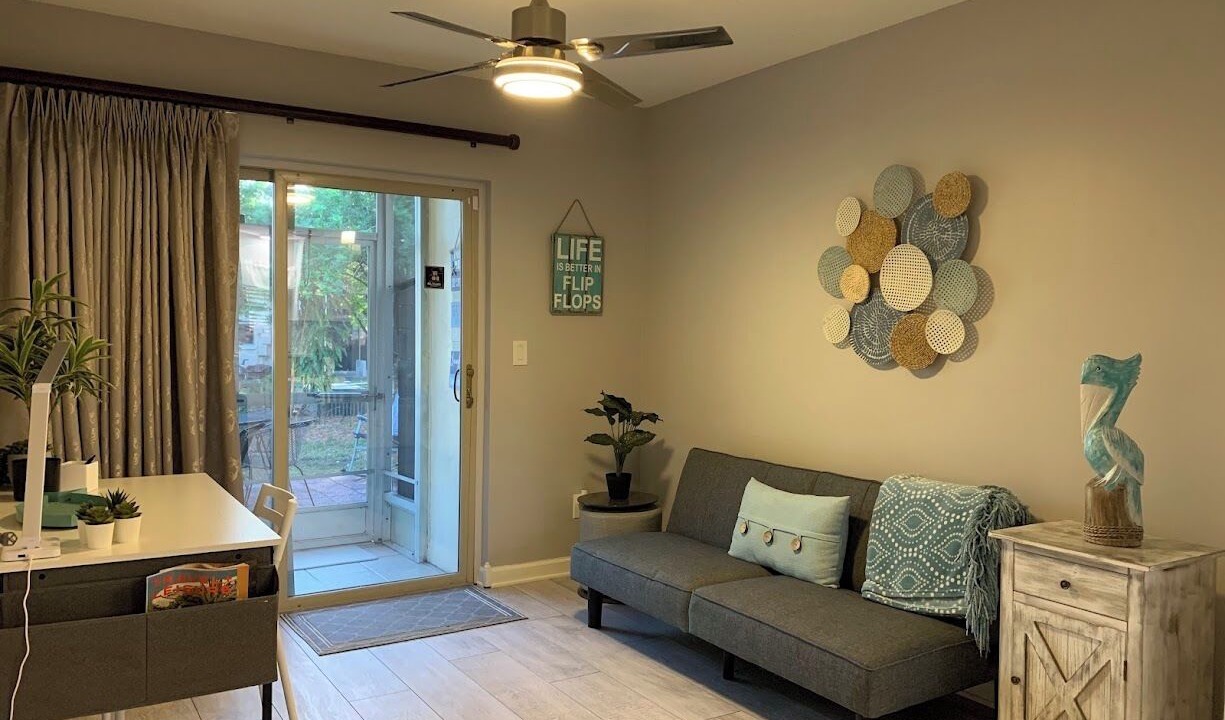 Photo of Livingroom in Seminole