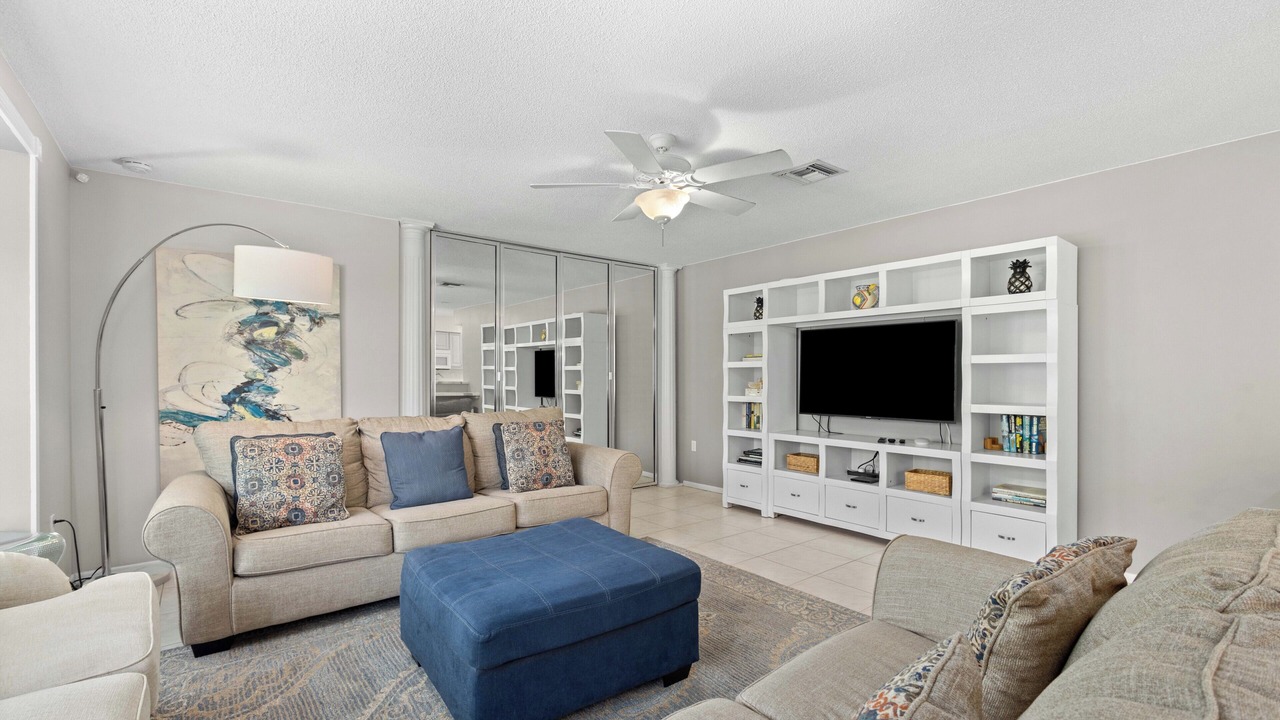 Photo of Livingroom in Longboat Key