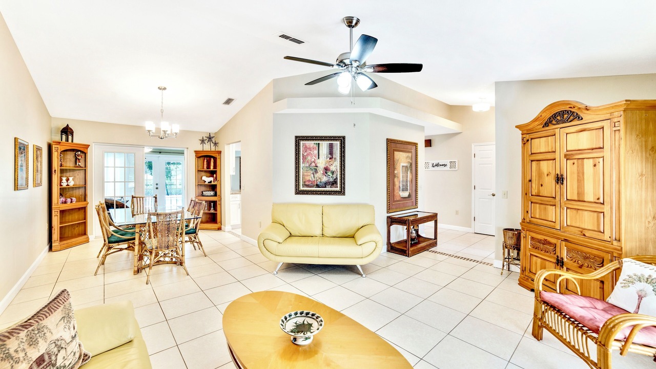 Photo of Livingroom in Lakeland