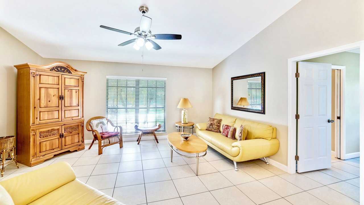 Photo of Livingroom in Lakeland