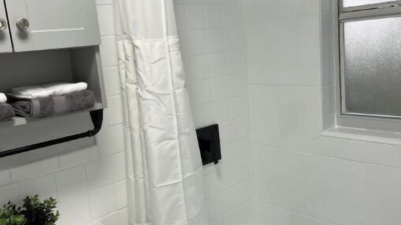 Photo of Bathroom in Largo