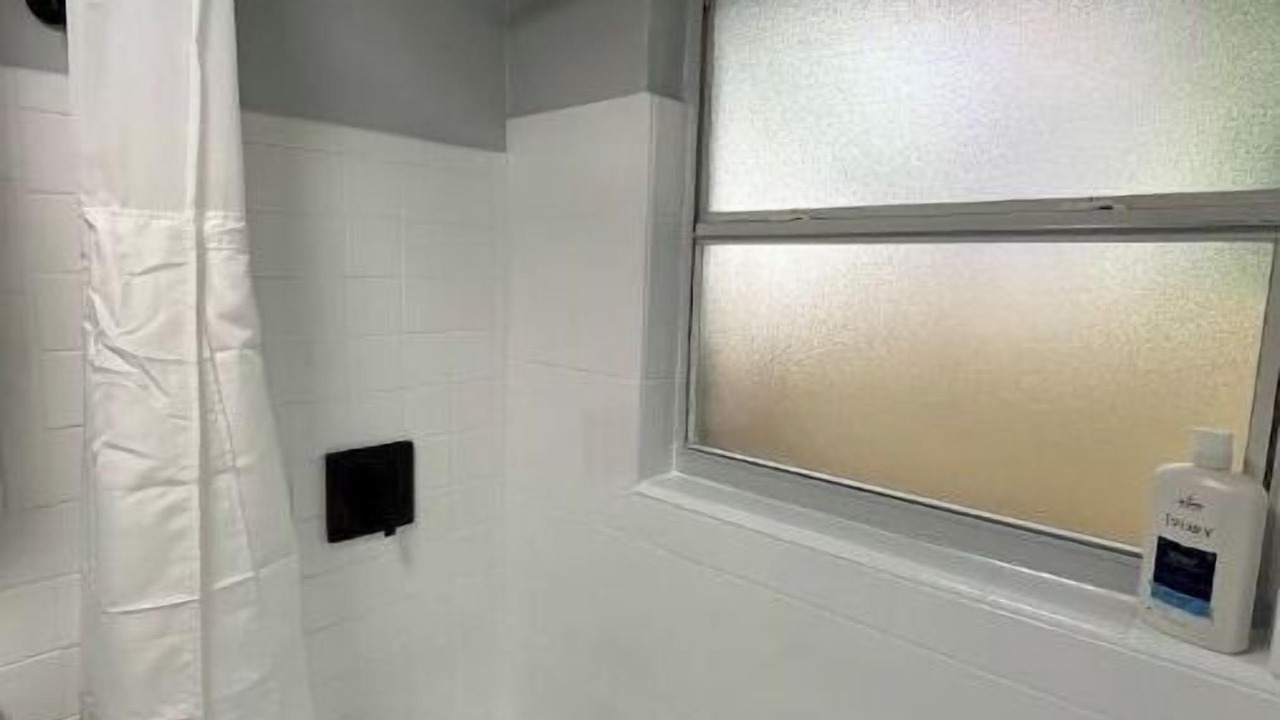 Photo of Bathroom in Largo