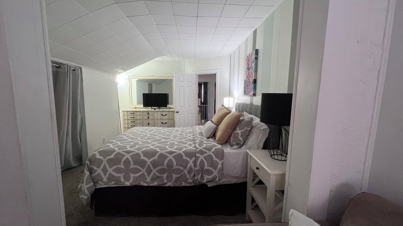 Photo of Bedroom in Lake Worth