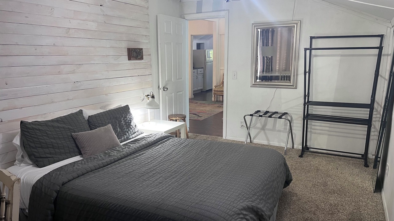 Photo of Bedroom in Lake Worth