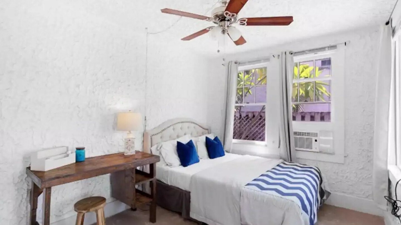 Photo of Bedroom in Lake Worth