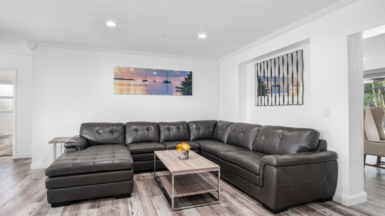 Photo of Bedroom in Palm River Estates