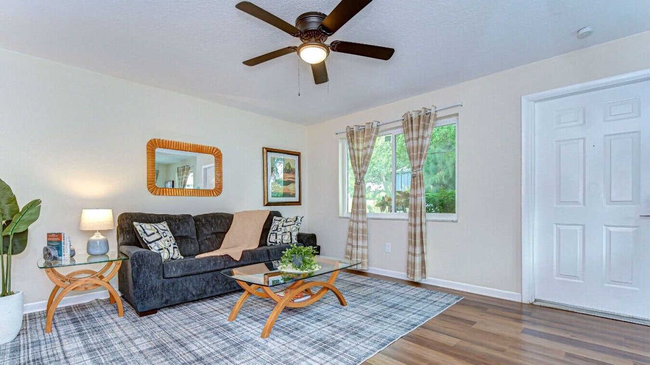Photo of Bedroom in Pinellas Park