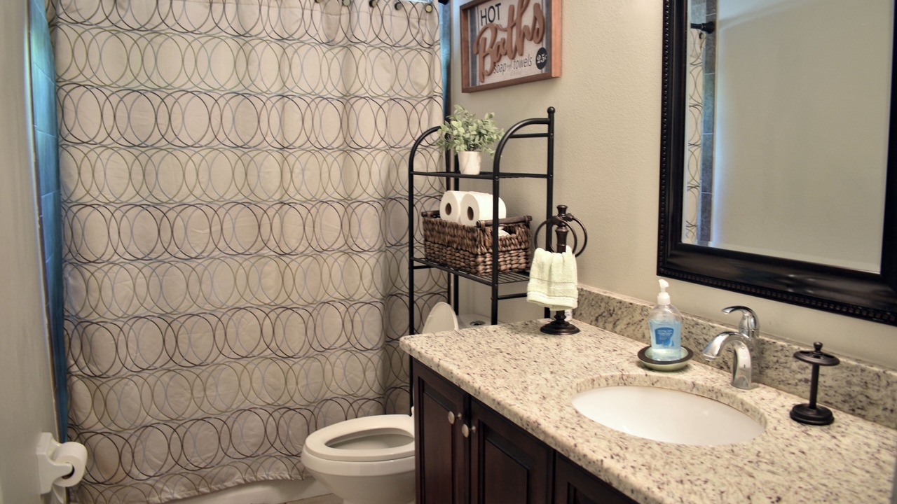 Photo of Bathroom in Glenwood