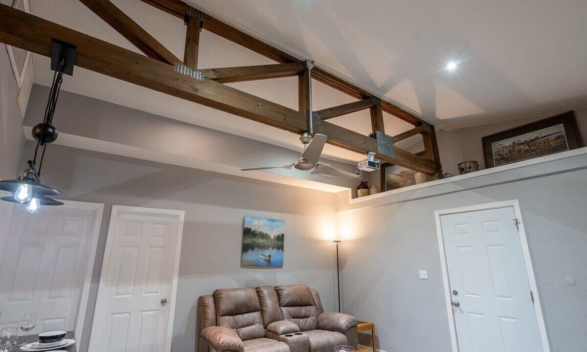 Photo of Livingroom in Forest City