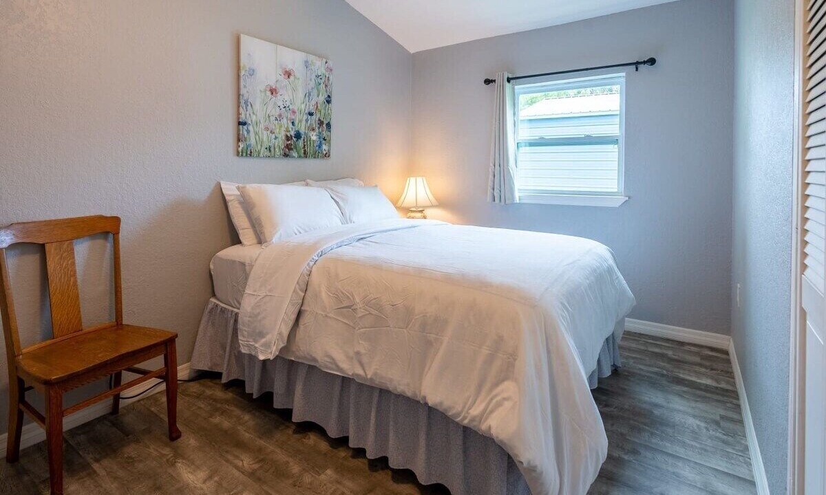 Photo of Bedroom in Forest City