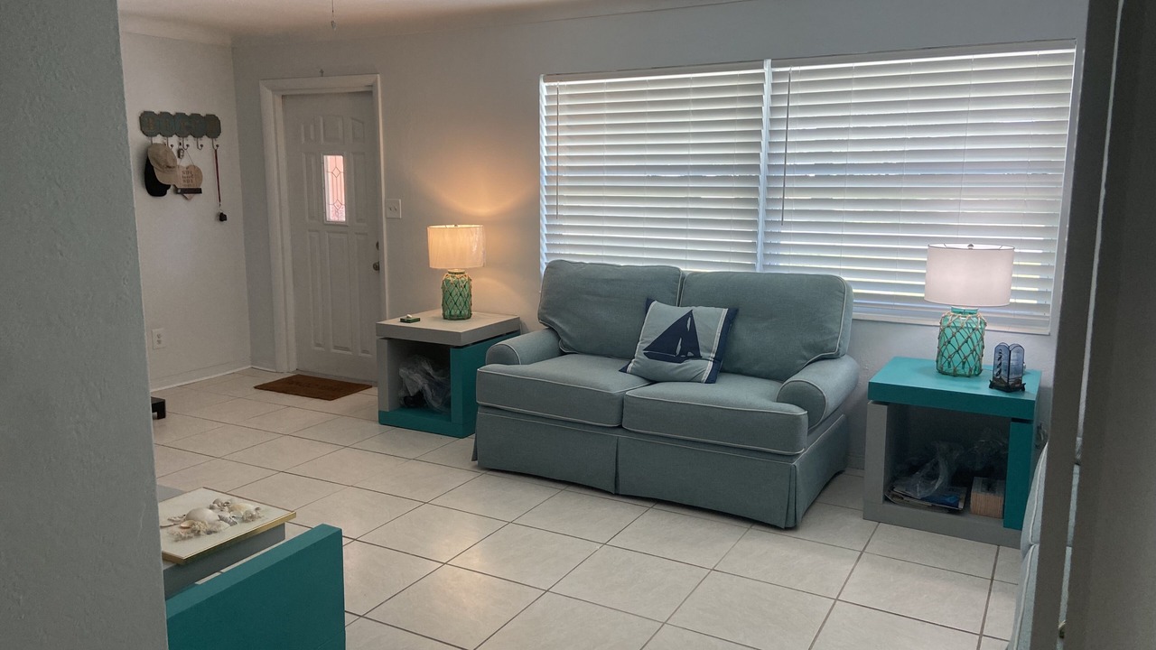 Photo of Livingroom in Pinellas Point