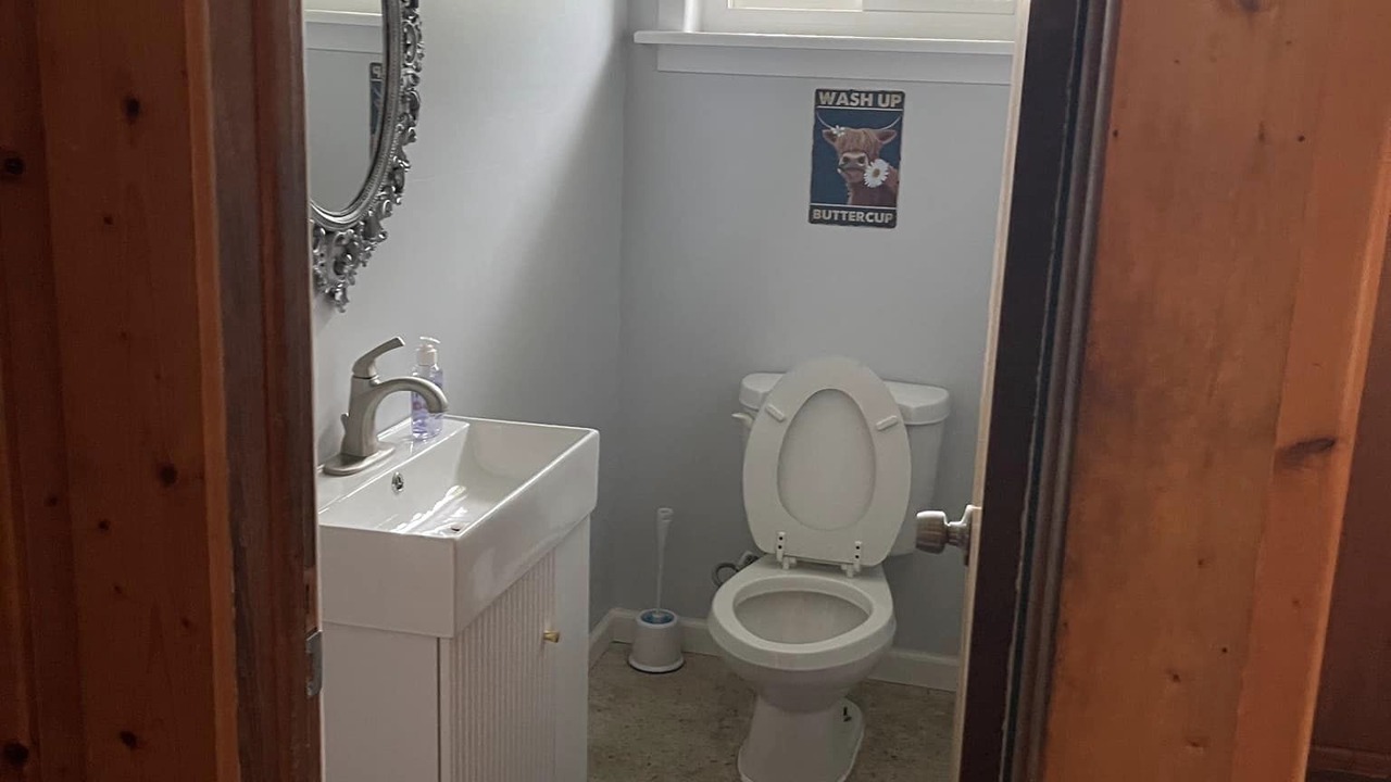 Photo of Bathroom in Donalsonville