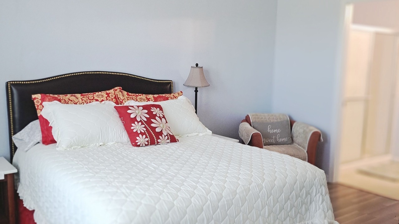 Photo of Bedroom in Riverview