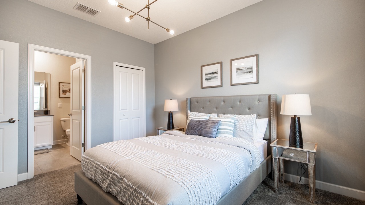 Photo of Bedroom in Davenport