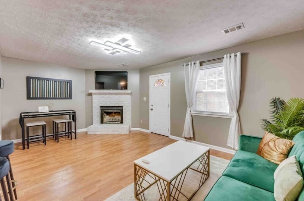 Photo of Livingroom in Church Street