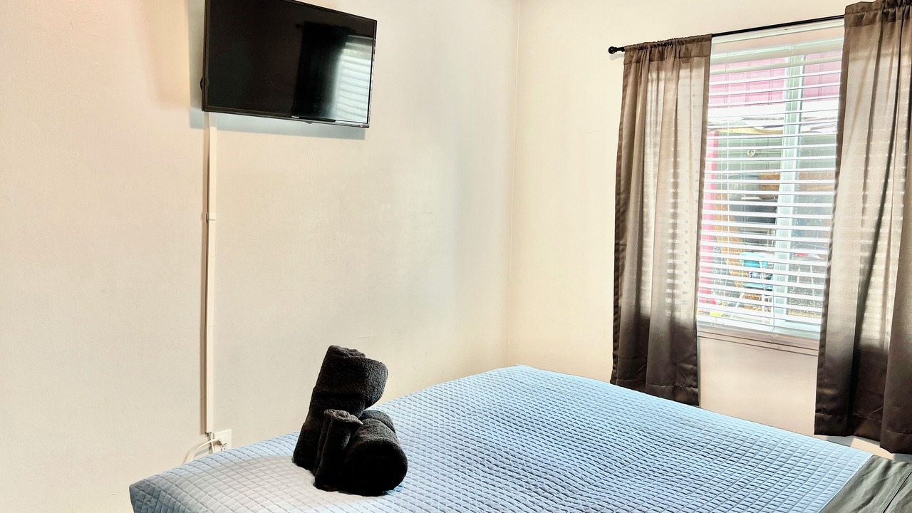 Photo of Bedroom in Seffner Community Alliance