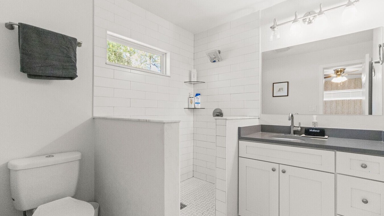Photo of Bathroom in Springtree