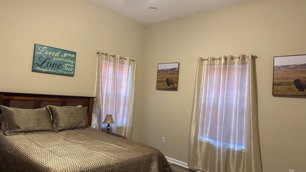 Photo of Bedroom in Waycross