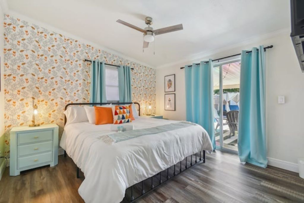 Photo of Bedroom in Pinellas Park