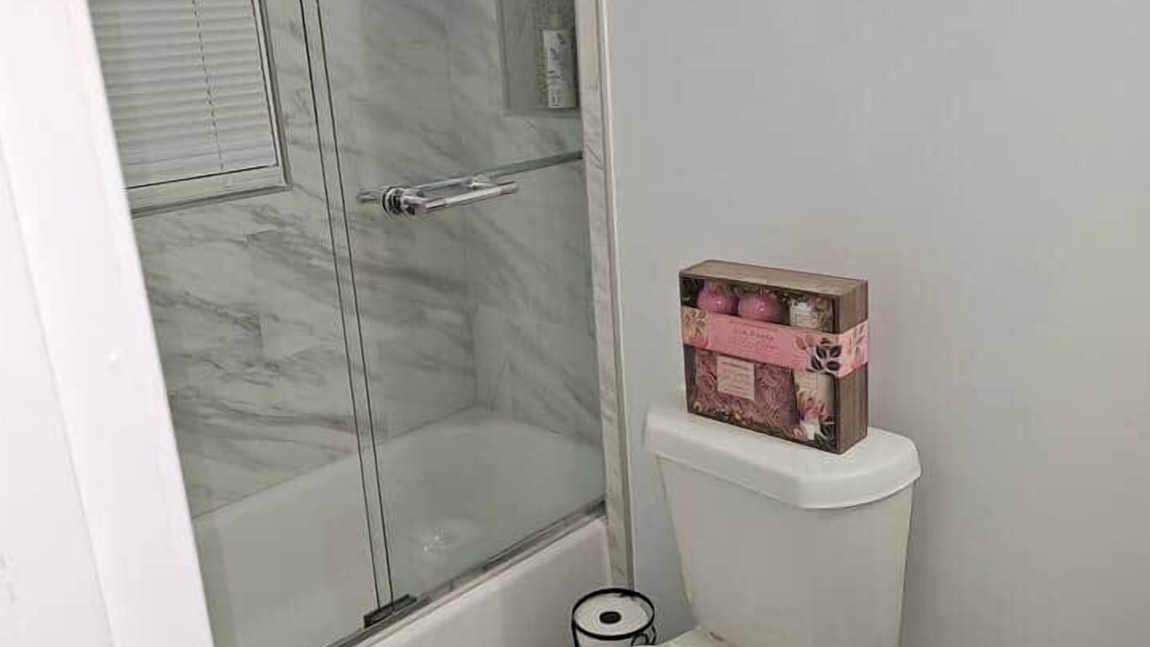 Photo of Bathroom in Church Street