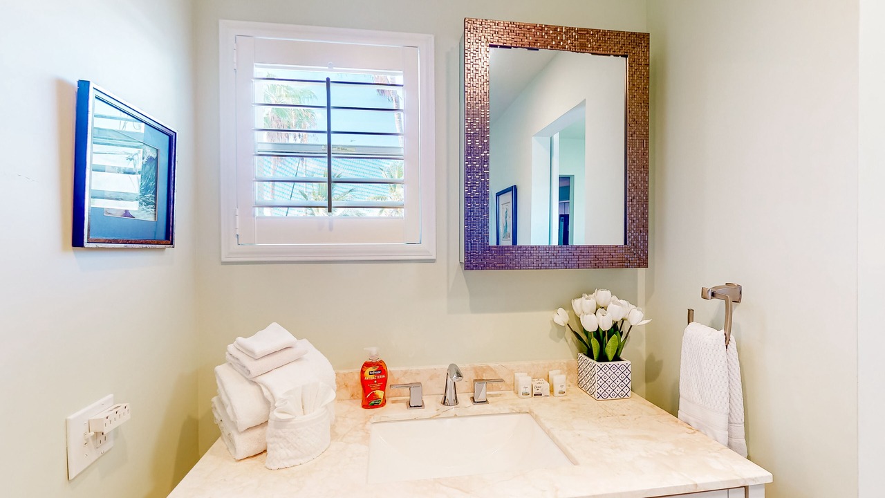 Photo of Bathroom in Geiger Key