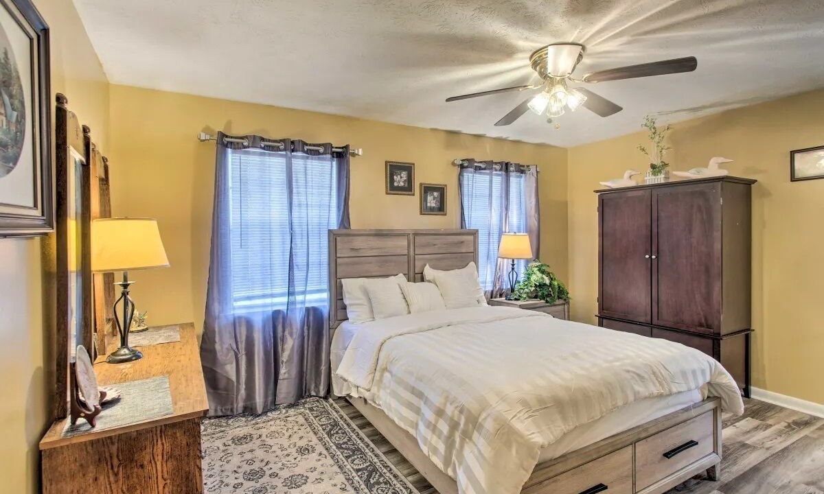 Photo of Bedroom in Waycross