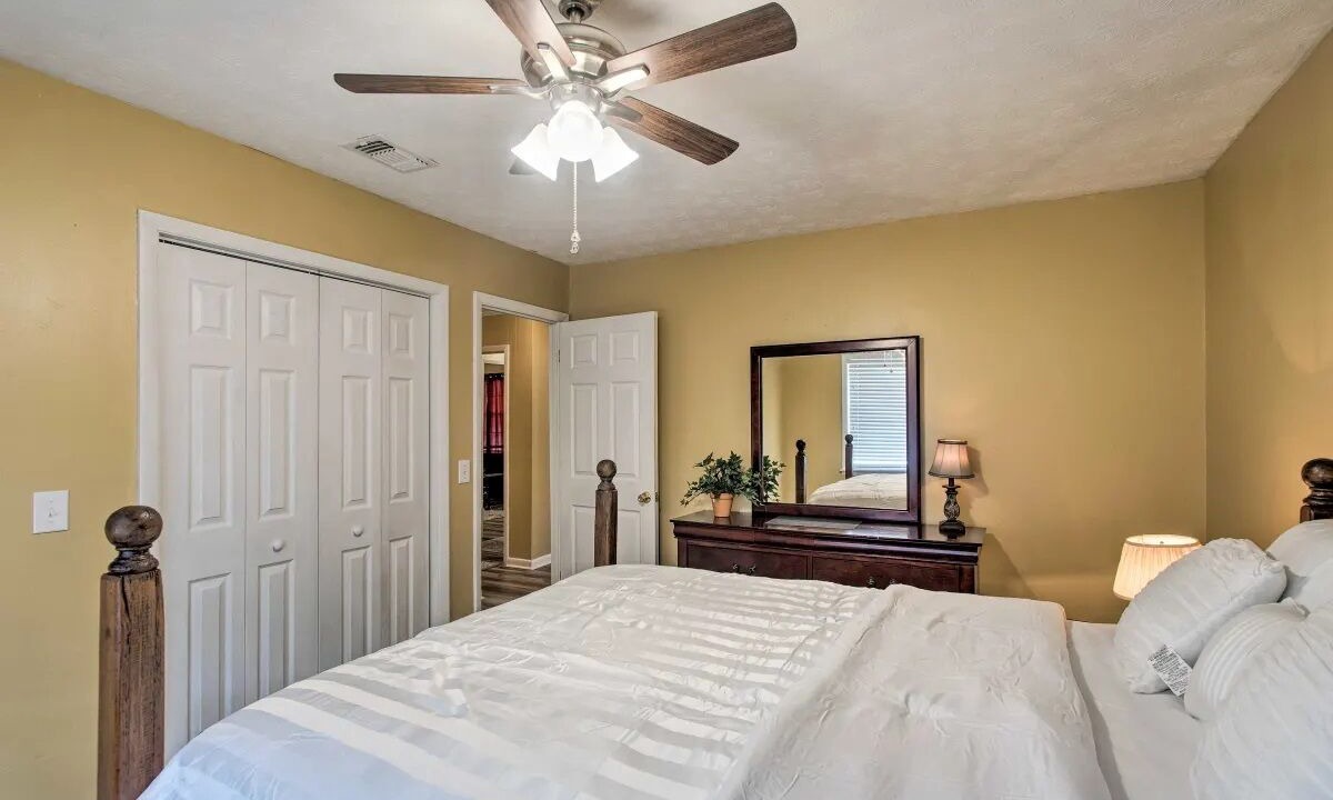 Photo of Bedroom in Waycross