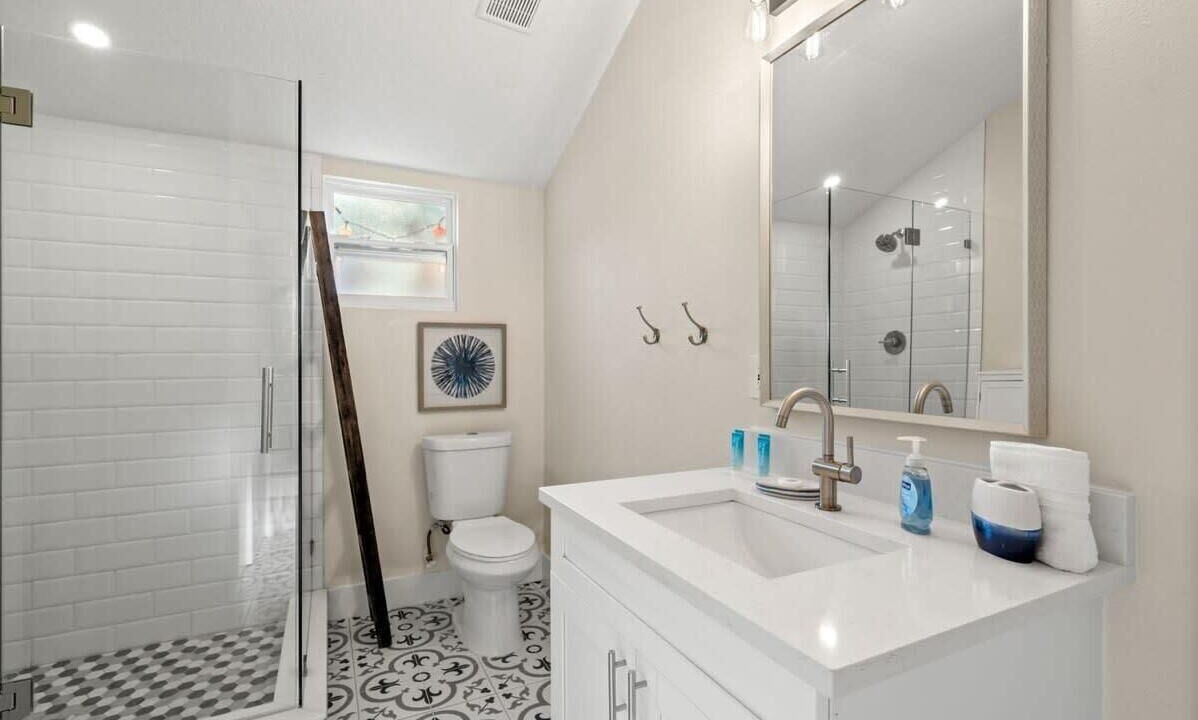 Photo of Bathroom in Courier City - Oscawana