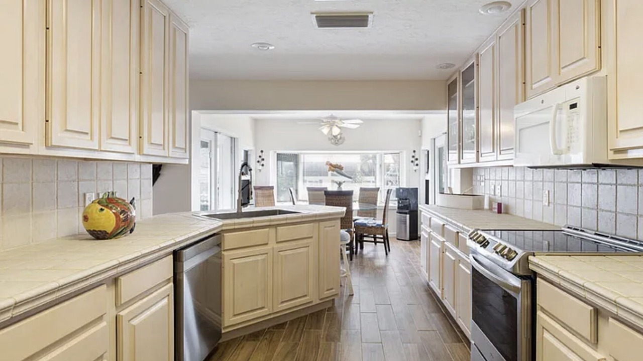 Photo of Kitchen in Marathon