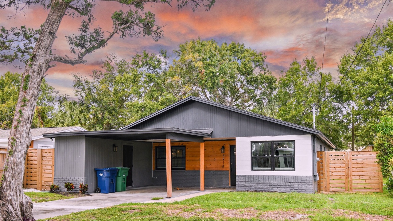 Photo of Outdoor in Carver City - Lincoln Gardens