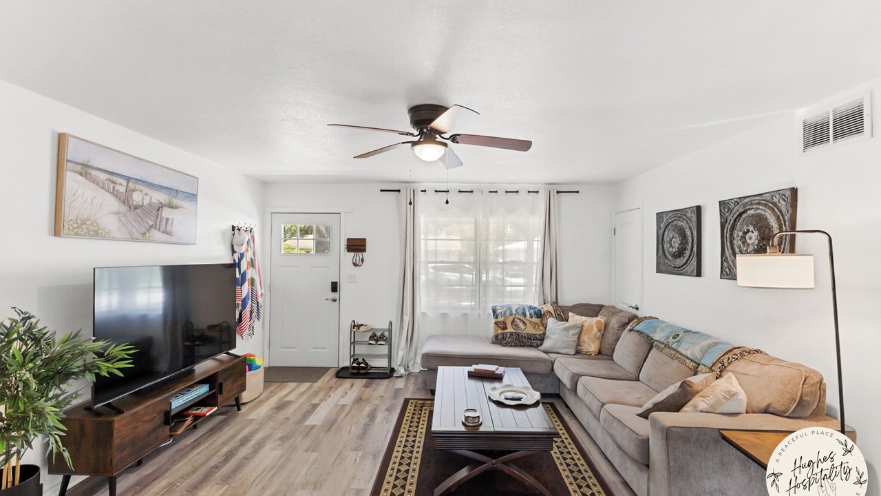 Photo of Livingroom in South Daytona