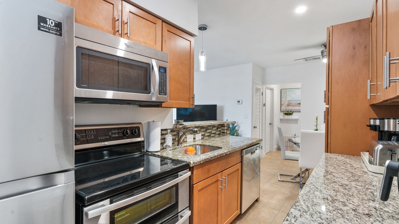 Photo of Kitchen in Hollywood South Central Beach