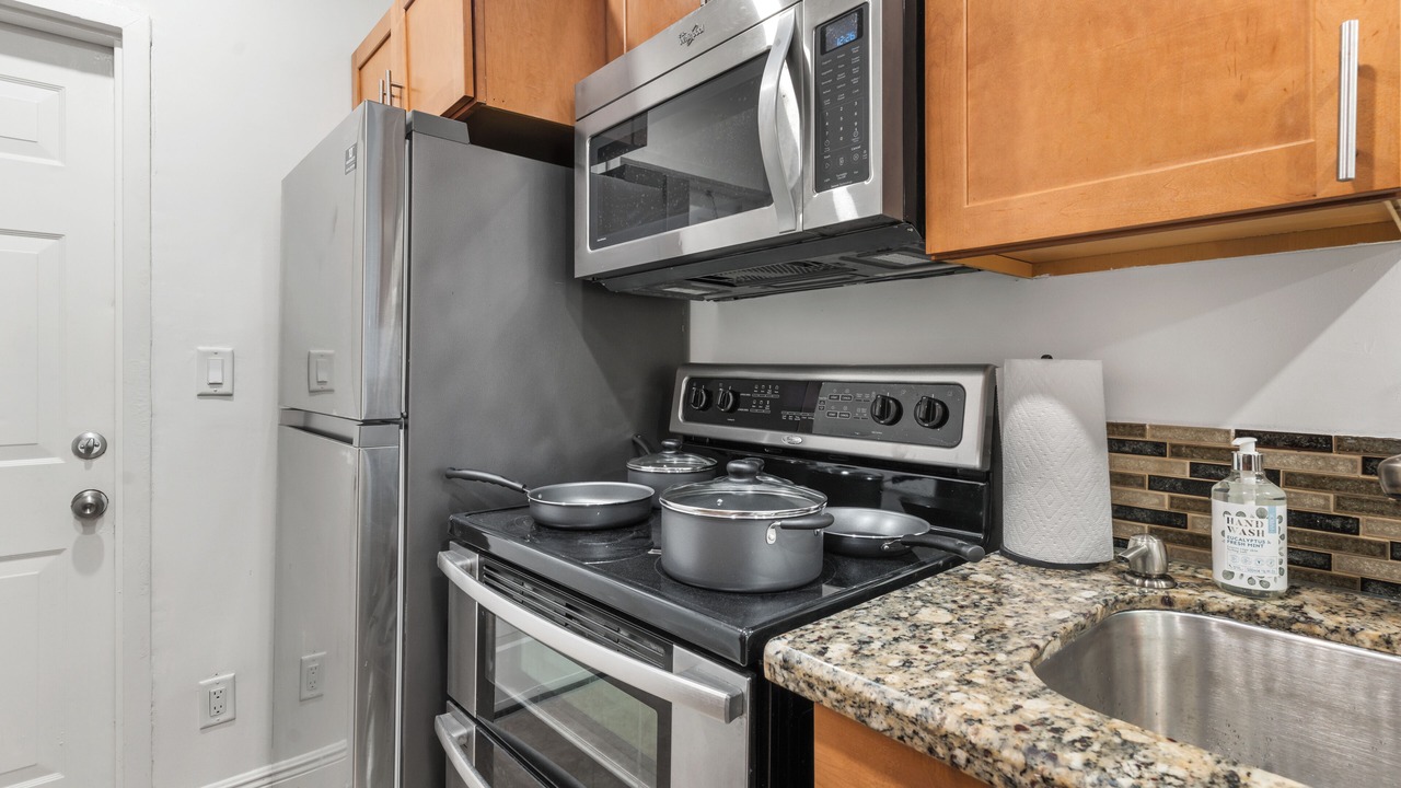 Photo of Kitchen in Hollywood South Central Beach