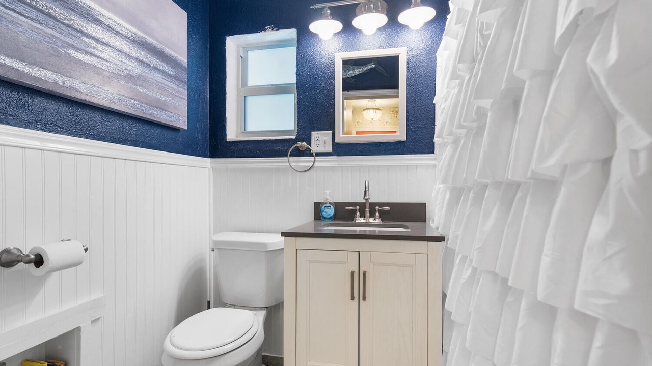 Photo of Bathroom in Parrot Cove