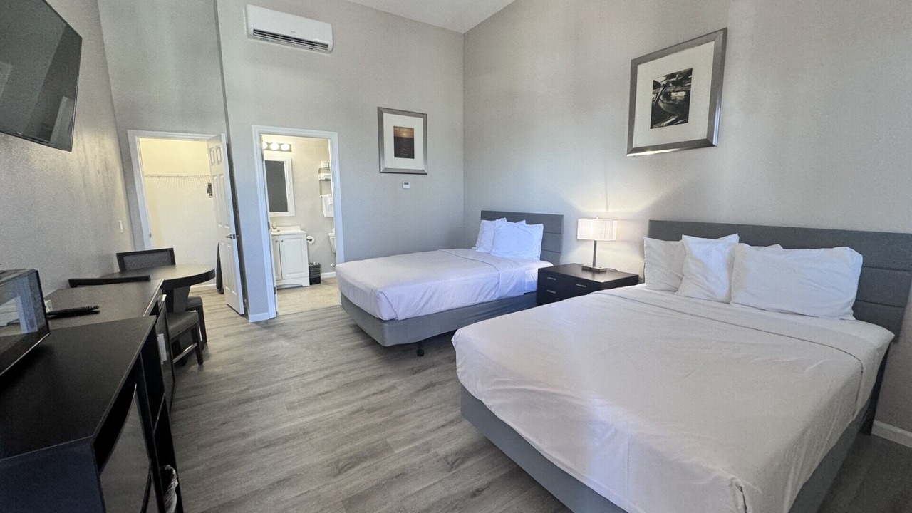 Photo of Bedroom in Madeira Beach