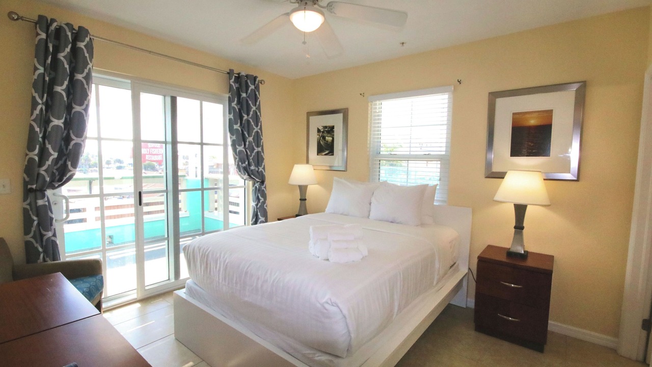 Photo of Bedroom in Madeira Beach