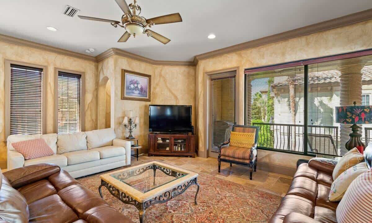 Photo of Livingroom in St. Tropez