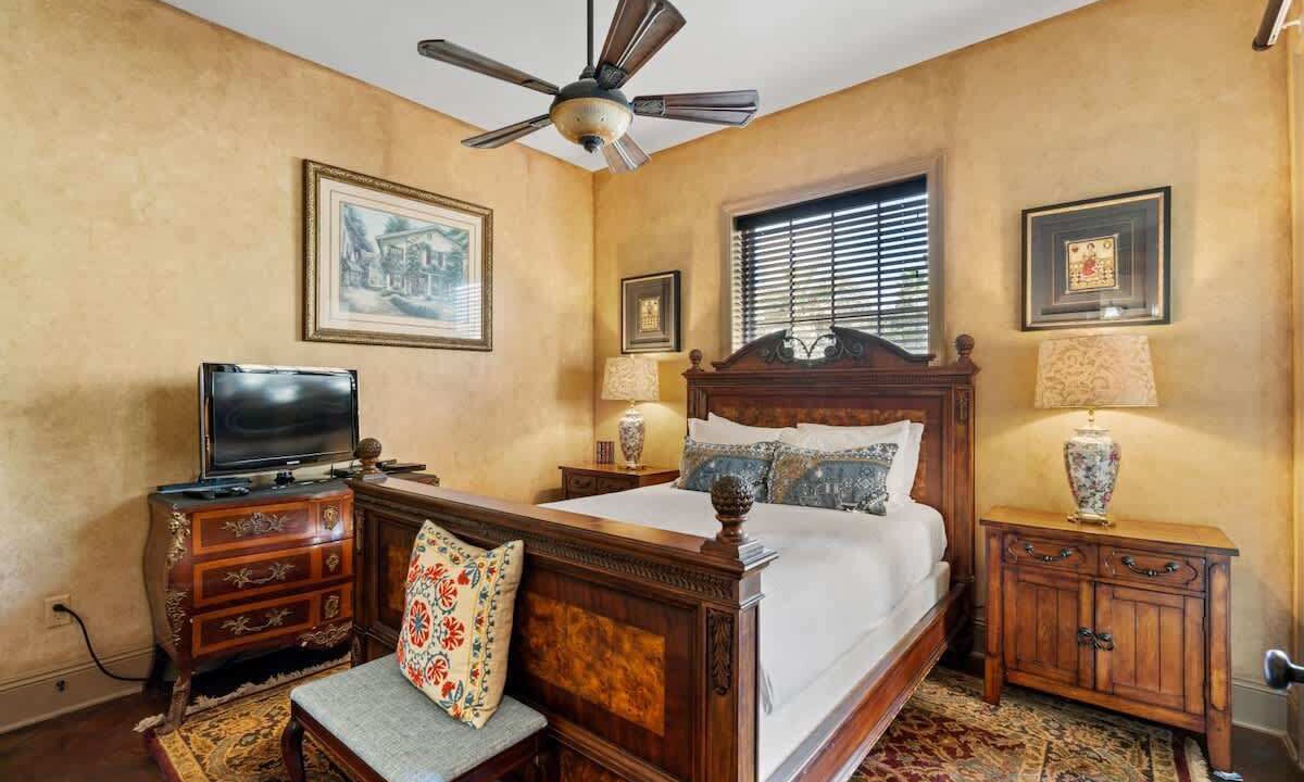Photo of Bedroom in St. Tropez