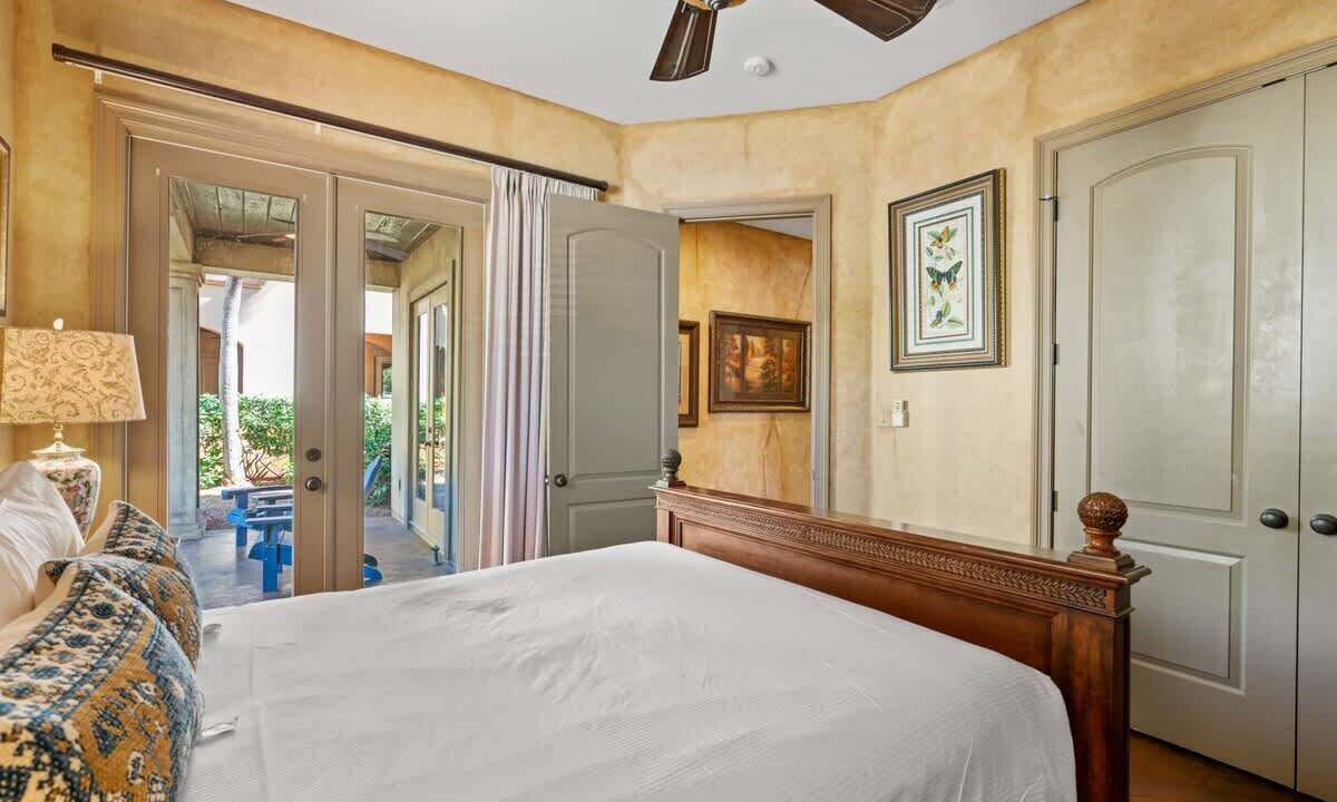 Photo of Bedroom in St. Tropez