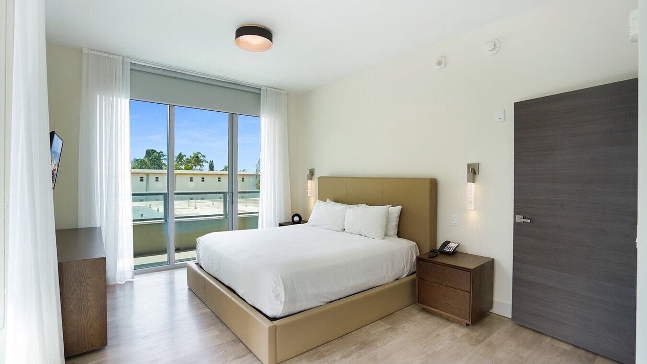 Photo of Bedroom in Hollywood